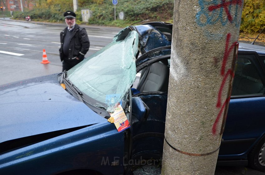 VU Koeln Buchforst Karlsruherstr P31.JPG